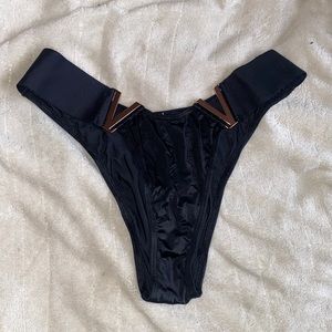 Victoria's secret V hardware Brazilian panty